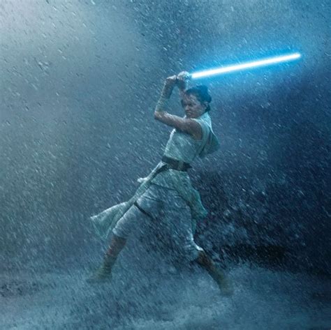 Star Wars Rise Of Skywalker Earns 176 Million At Box Office