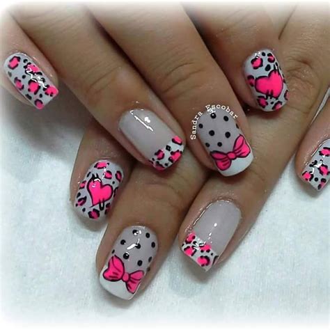 Ya tienes unas hermosas uñas decoradas, hechas en casa. Uñas decoradas 2018: imágenes, tendencias y consejos paso ...