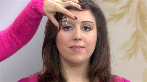 3 Ways To Trim And Treat Your Unruly Eyebrows
