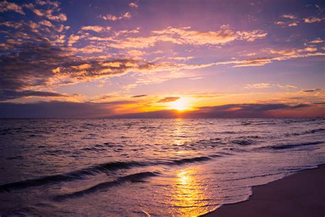 Light Sighting Sunset On The Beach In Destin Florida Jim Nix Flickr