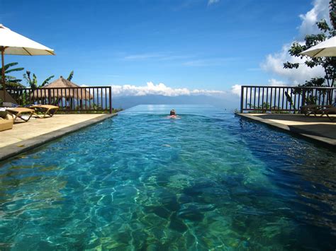 Dr Sous 30 Incredible Infinity Pools
