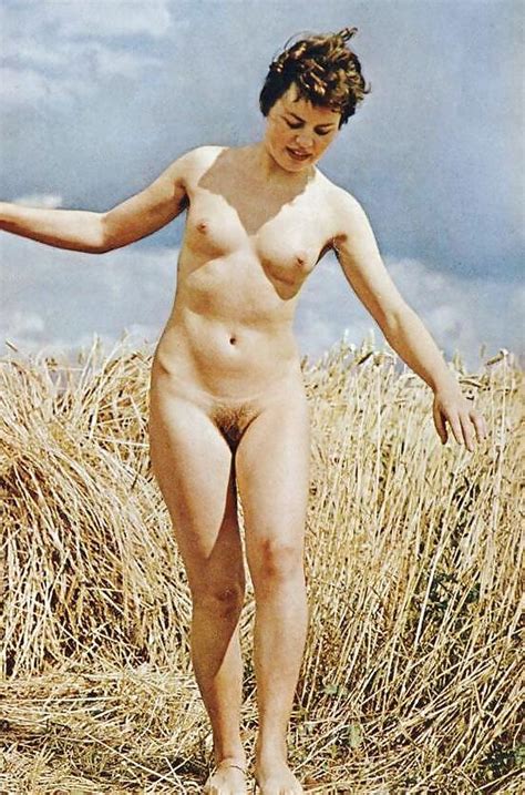 Nature nudiste nue nue Photos porno de haute qualité