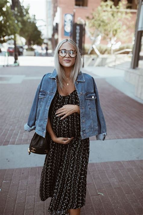 Pregnant Street Style Outfits So Chic Youll Want To Recreate Them Even