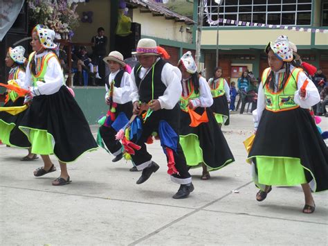 Munay (Love & Beauty): Stories of Life in Peru: Traditonal ...