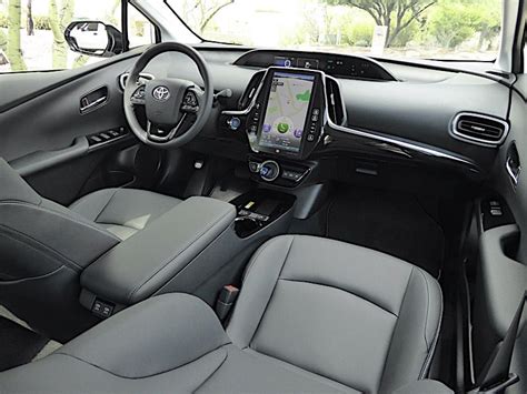 With this, the prius prime is able to achieve a combined efficiency rating of 54 miles per gallon, which also translates to a maximum driving range of 640 miles! 2020 Toyota Prius Prime Road Test and Review | Autobytel.com