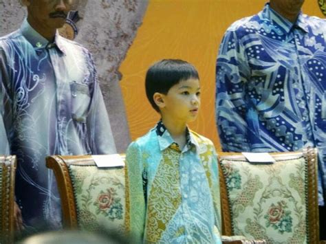 Sultan azlan shah airport has been ranked as the seventh busiest airport in malaysia. Kisah Menarik Putera Sultan Perak Ini Wajar di Ketahui ...
