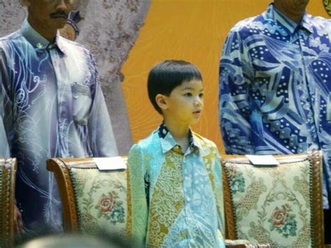 Anak perantauan the bos gaurus. Kisah Menarik Putera Sultan Perak Ini Wajar di Ketahui ...