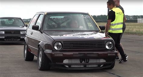 Watch A 1300 Hp Vw Golf Mk2 Hit 211 Mph In Half A Mile Carscoops