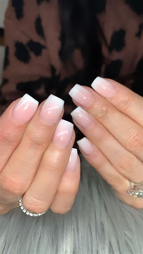 Ombré Nails Short coffin nails designs Ambre nails Pink ombre nails