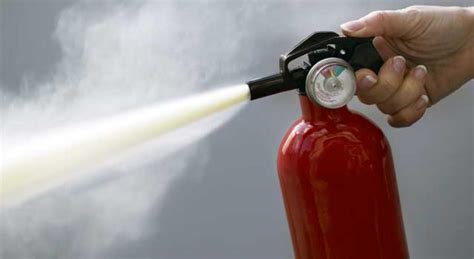 Get training from the fire department or a fire extinguisher manufacturer. Top 10 Best Fire Extinguishers of 2017 - Reviews - PEI ...