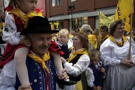 W loterii mogą wziąć udział osoby pełnoletnie, które już dokonały samospisu, wyraziły chęć udziału w narodowy spis powszechny ludności i mieszkań 2021 rozpoczął się 1 kwietnia 2021 r. Spis powszechny. Ponad milion osób deklaruje podwójną ...