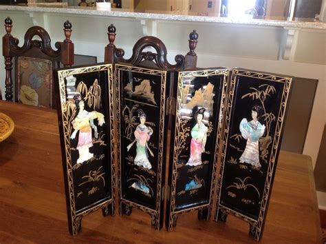 Do you think gold room divider looks nice? Black & Gold Lacquer Wood Japanese 4 Panel Table Top ...