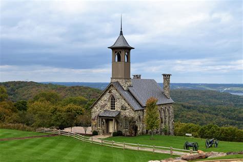 This Awesome Church At Top Of The Rock In Branson Missouri Is