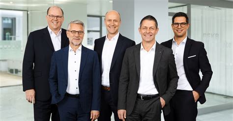 Organe Und Organigramm Geschäftsbericht 2021