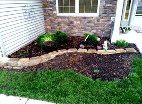 10 Stylish Small Front Yard Flower Bed Ideas 2021