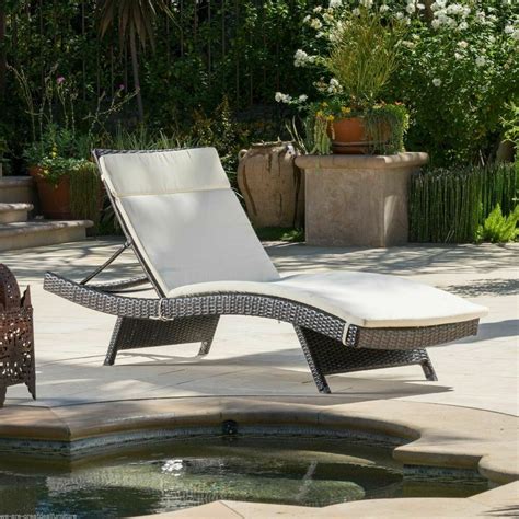 Outdoor Patio Furniture Pool Adjustable Wicker Chaise