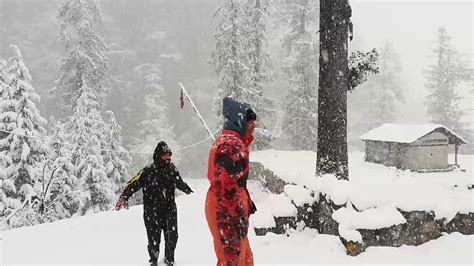 Request you to suggest the number of. Snowfall in Manali Himachal Pradesh - December 2018 - YouTube