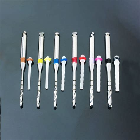 It has hue of 2.5y or yellower and normally has chroma of 6 or more, although chroma as low as 3 or 4 has been reported. Buy Coltene ParaPost Fiber Lux Post Introductory Kit ...