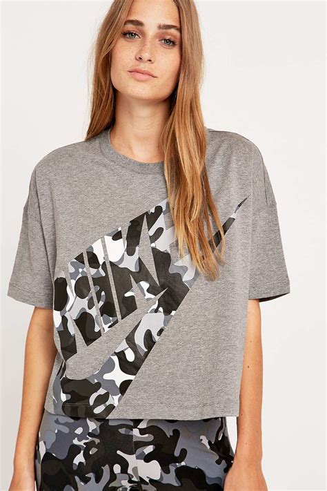Get the best deals on mens plain grey t shirts and save up to 70% off at poshmark now! Nike Camo Logo Cropped Grey T-shirt in Grey - Lyst