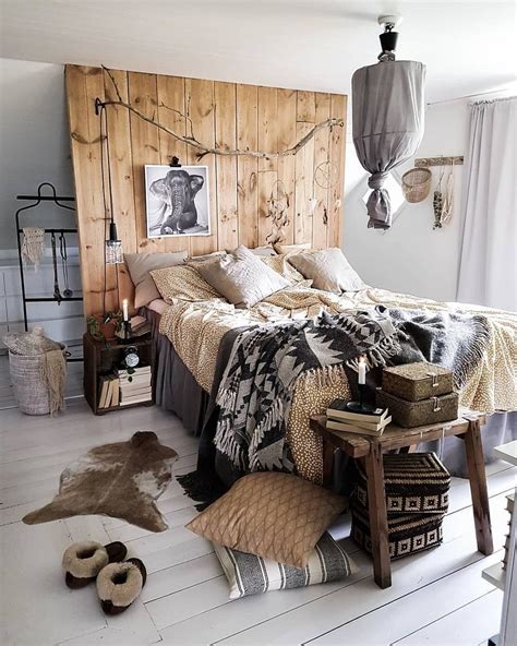 A part of hearst digital media elle decor participates in various affiliate marketing programs, which means we may get paid commissions on. Relaxing Bohemian Bedroom Design Ideas | College bedroom ...