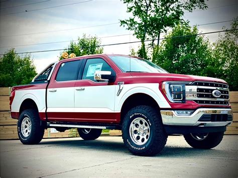 Ford Dealer Gives Your 2021 F 150 Retro Two Tone Paint Autoblog