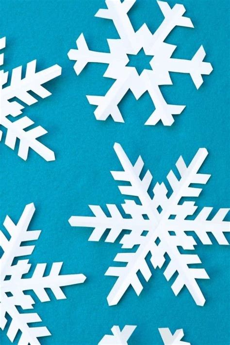 Round Up 8 Easy Paper Snowflake Projects And Templates