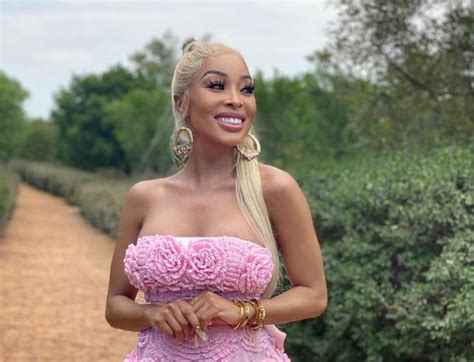 Tweeps React To Khanyi Mbau S New Lead Role On Showmax
