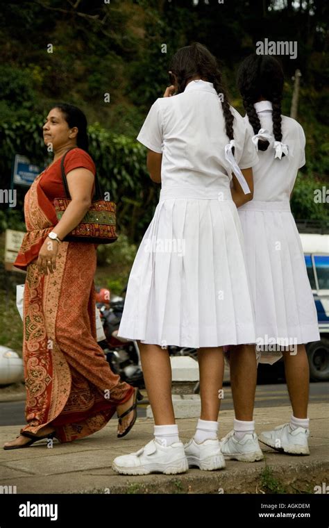School Girls Kandy Sri Lanka Banque De Photographies Et Dimages à