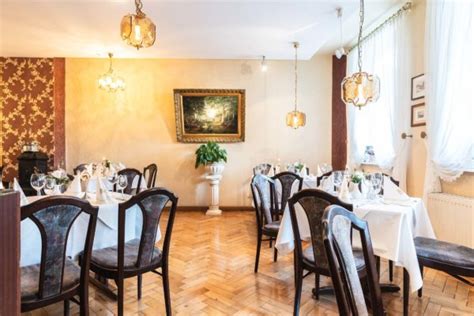 Dieses hotel erwartet sie direkt im herzen des kurortes arendsee, nur 150 m von der strandpromenade entfernt. Restaurant & Speisekarte | Flair Hotel Deutsches Haus ...