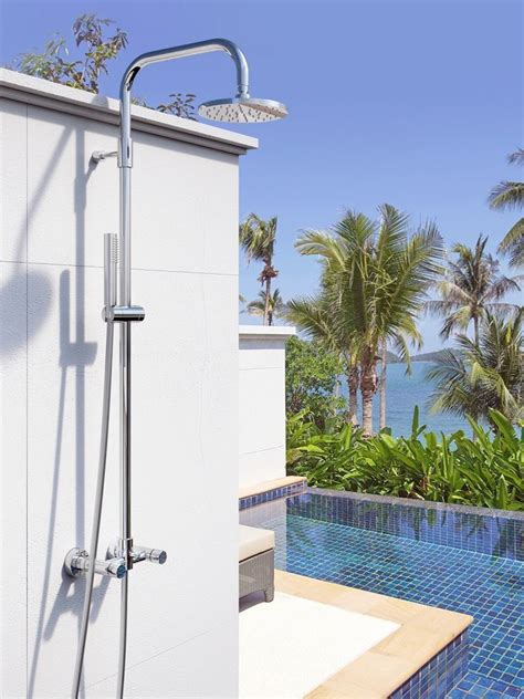 Outdoor Shower Co Offers Wall Mount And Free Standing Showers Aquatics International Magazine