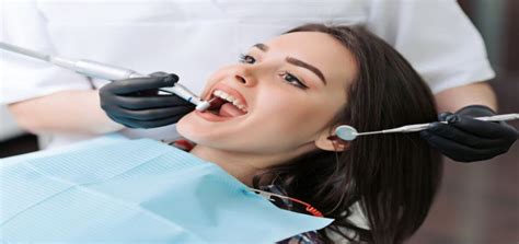 A dental hygienist performs most of the teeth cleaning procedure (basic) in a dentist's office. What to Expect During a Professional Teeth Cleaning ...