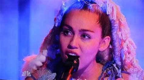 Miley Cyrus Twinkle Song On Saturday Night Live Youtube
