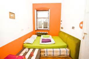 Cosy And Cheap Hostel Rooms Near The Center And Cultural District