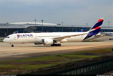 Boeing 787 active with latam chile. CC-BGC LATAM Airlines Chile Boeing 787-9 Dreamliner Photo ...
