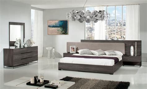 Modrest Enzo Italian Modern Grey Walnut And Fabric Bedroom
