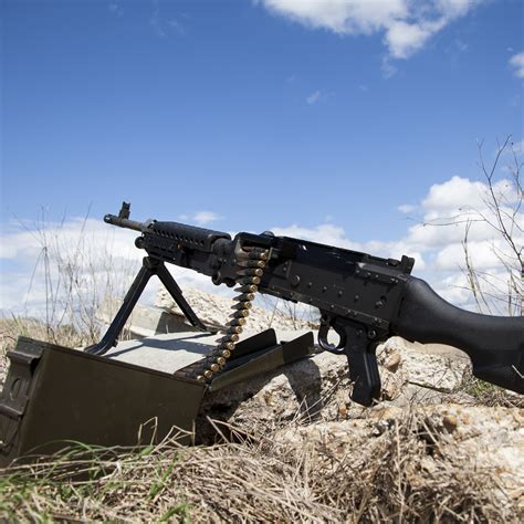 M240 Medium Machine Gun How To Load Unload And Shoot Tactical