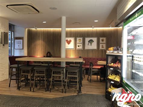 The company builds kitchens in shops and offers organic food without common chemicals, additives, and preservatives. Pret a Manger: Now in Paris... And I Simply Love it ...