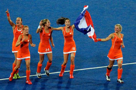 File Netherlands Womens Hockey Celebrate Olympics Wikimedia Commons