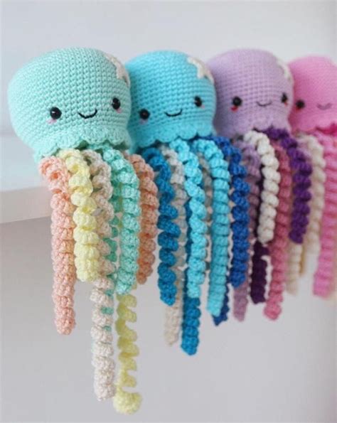 A tentacle is an elongated flexible organ present in animals, especially invertebrates such as octopuses. Cute Crochet Octopus toy for Preemie | Pulpo de ganchillo ...