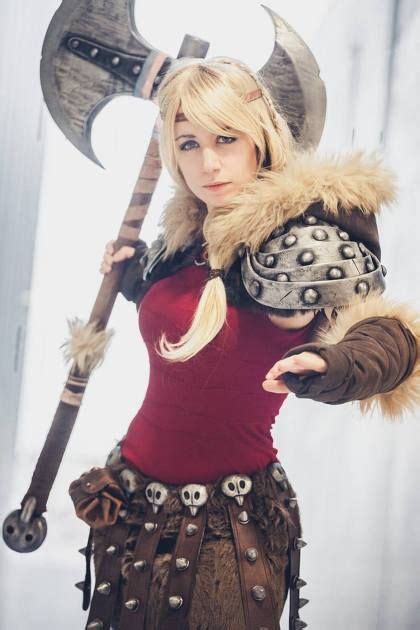 Astrid Hofferson Cosplay Par Wild Best Cosplay How To Train Your