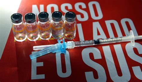 Governo De Minas Negocia Compra De 20 Milhões De Doses De Vacina Para O Estado Tratativas Estão