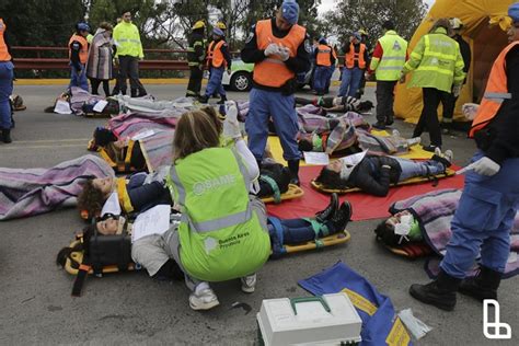 El trágico accidente ocurrió en lanús oeste. EL SAME LANÚS REALIZÓ UN EXITOSO SIMULACRO DE ACCIDENTE ...