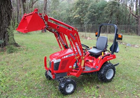 New 2016 Massey Ferguson Gc1705 Tractor With Front End Loader In