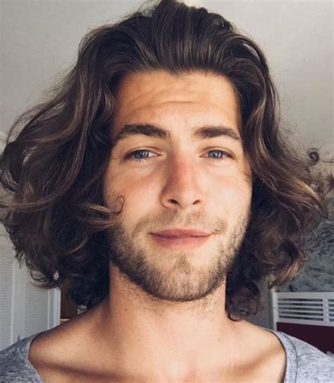 37 Medium Wavy Hairstyle Idea For Men In 2018 2019 Mens Hairstyles Curly Medium Curly Hair