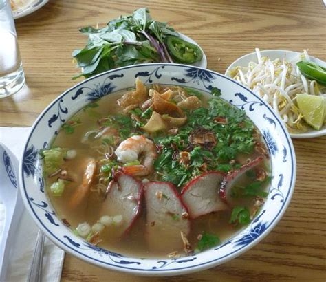 Order food online from your favorite neighborhood spots in spokane valley, wa. Three Sisters Vietnamese and Chinese Cuisine, Spokane ...