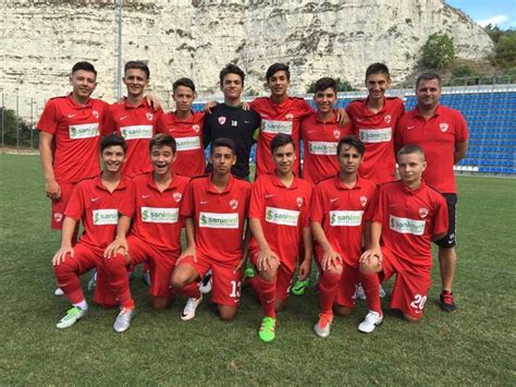 Find the perfect fc dinamo bucuresti stock photos and editorial news pictures from getty images. Cu FC DINAMO Bucuresti, in turneu la Balcic - Bulgaria ...