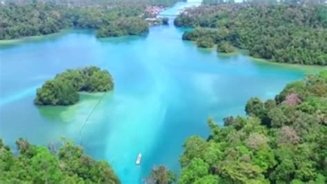 Keajaiban Alam Kalimantan Timur Pesona Keindahan Danau Labuan Cermin