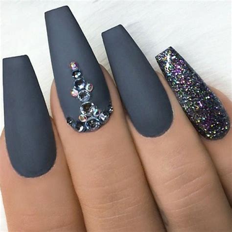 Heute zeige ich euch wie ich meinen uv nagellack entferne. Wow love these nail art designs #nailartdesigns | Graue ...