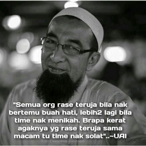 Kekecewaan ini biasanya terjadi pada siapapun orang yang tengah menaruh harapan pada sesuatu dan hasilnya tidak sesuai dengan harapan. CERAMAH USTAZ: Kata-Kata Hikmah 3