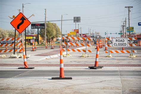 Он играет на позиции вратарь. Traffic Control Services Garden City KS | Cillessen & Sons